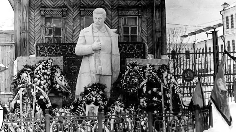 Archives d'Evgueni Akhmatov