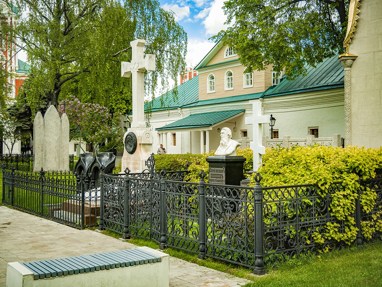 Павел Кузмичев