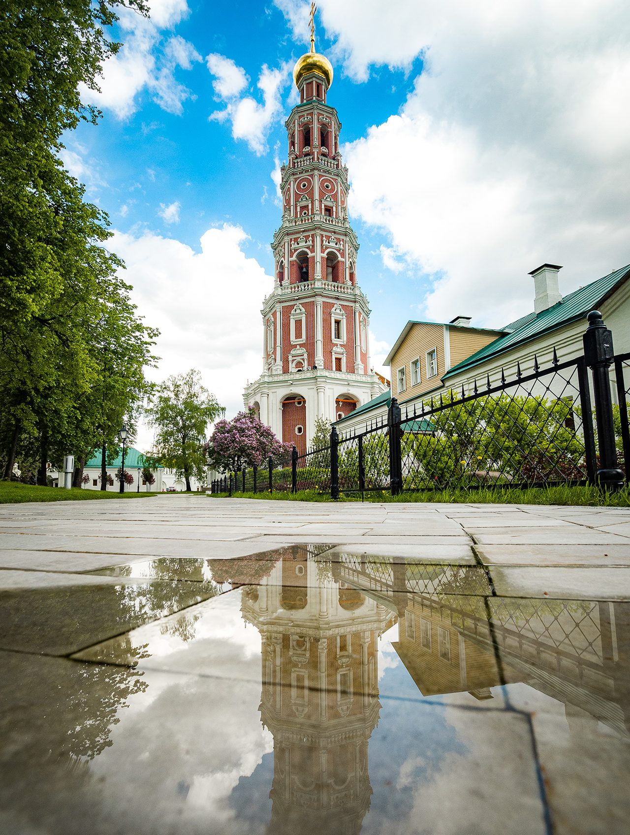 Павел Кузмичев