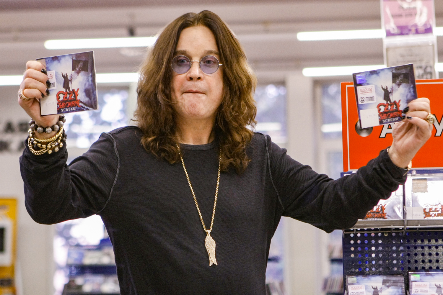 2010. Ozzy Osbourne in the Soyuz store. - Georgy Kurolesin / Sputnik