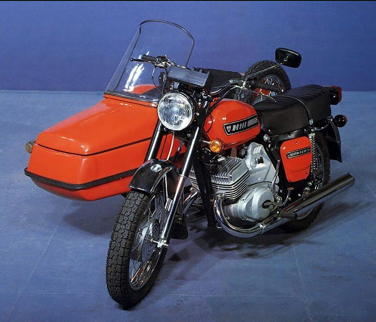 Tavarsh (CC BY-SA 4.0授权使用)