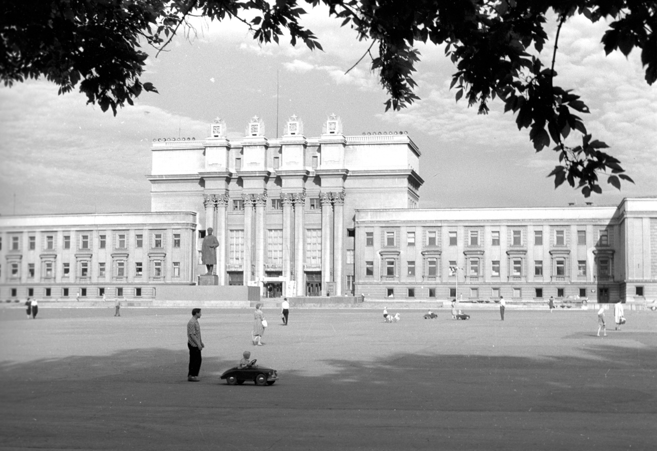 エフゲニー・チハノフ / Sputnik