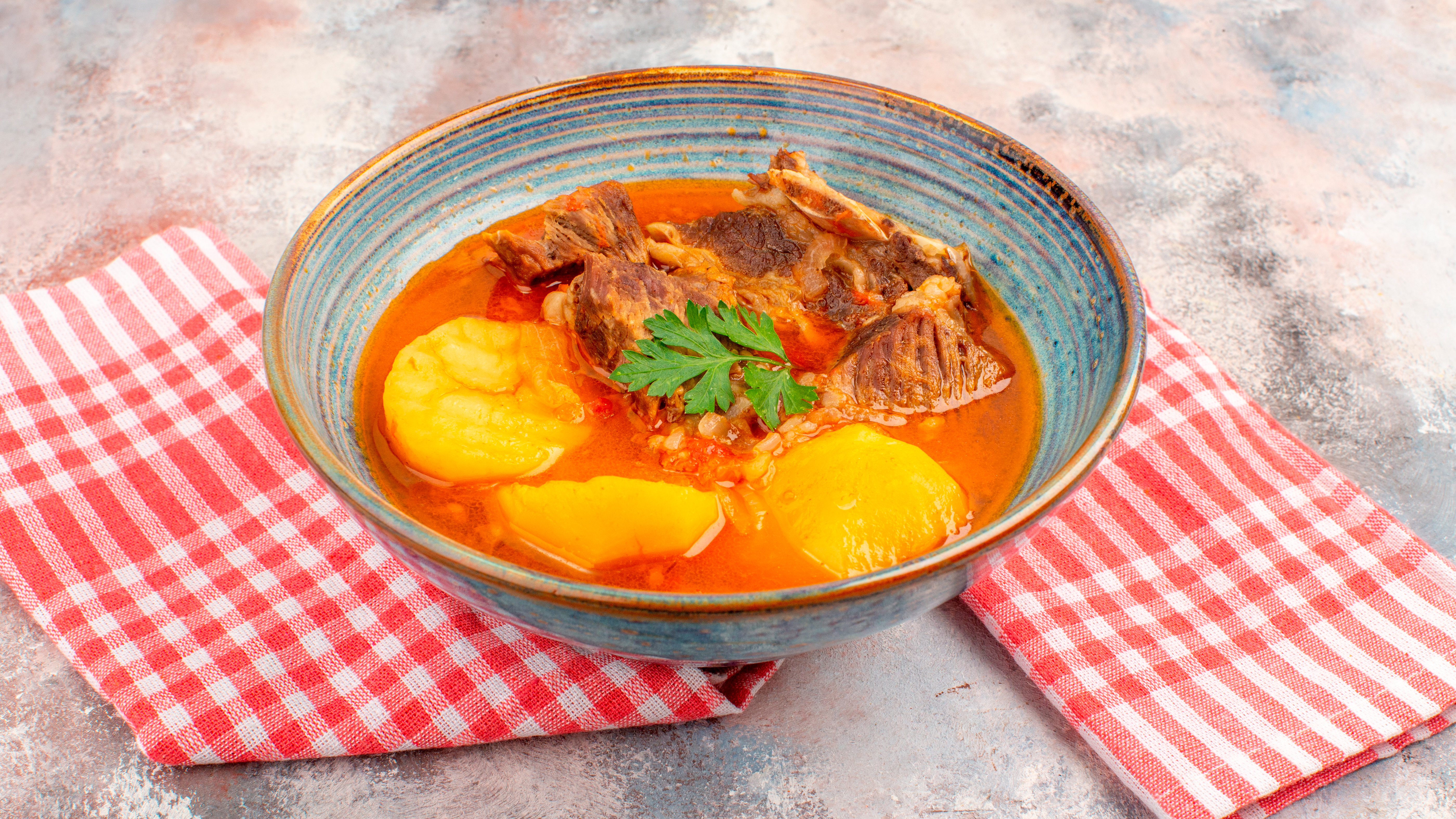  KamranAydinov/freepik.com