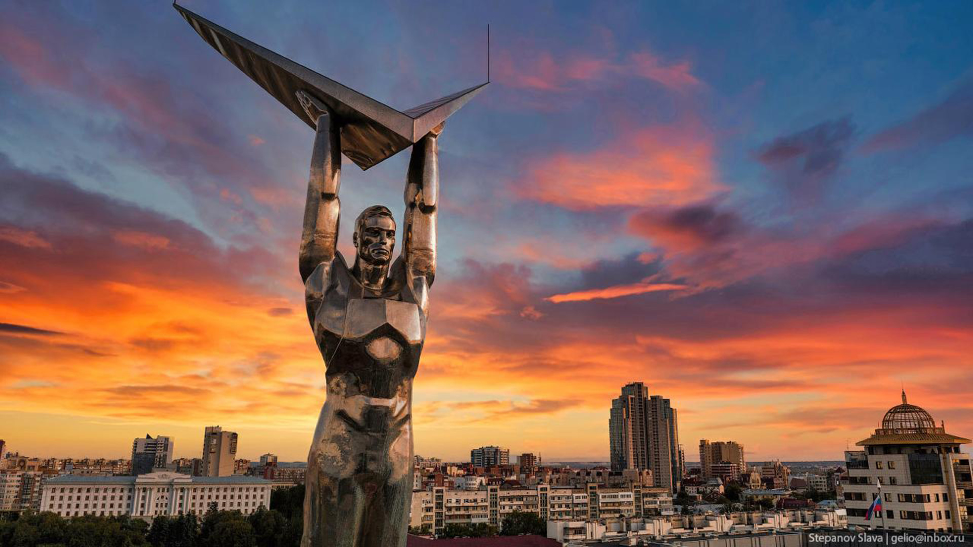 Слава Степанов