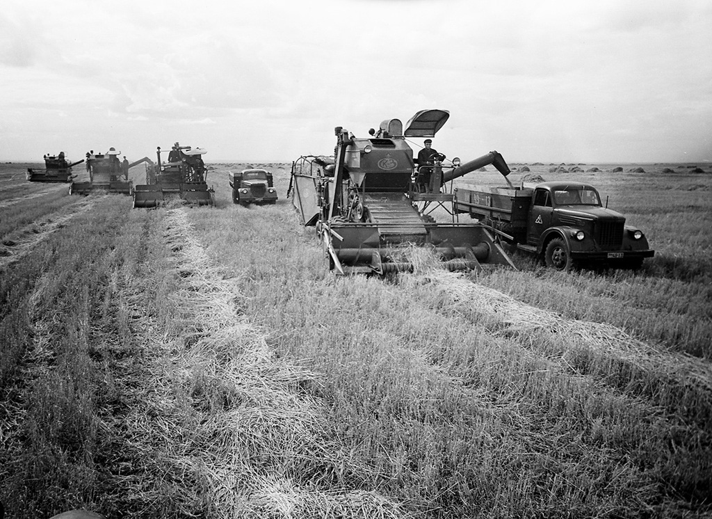 Валентин Хухлаев/Архив Валентина Хухлаева/Галерея Люмьер 