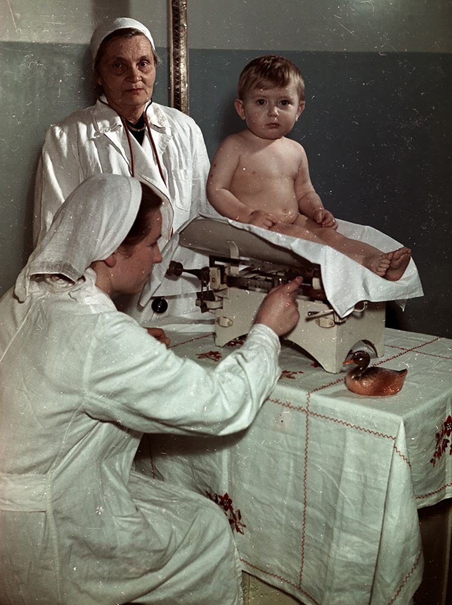 Valentin Khukhlayev/ V. Khukhlayev archive/ ©Lumier Gallery