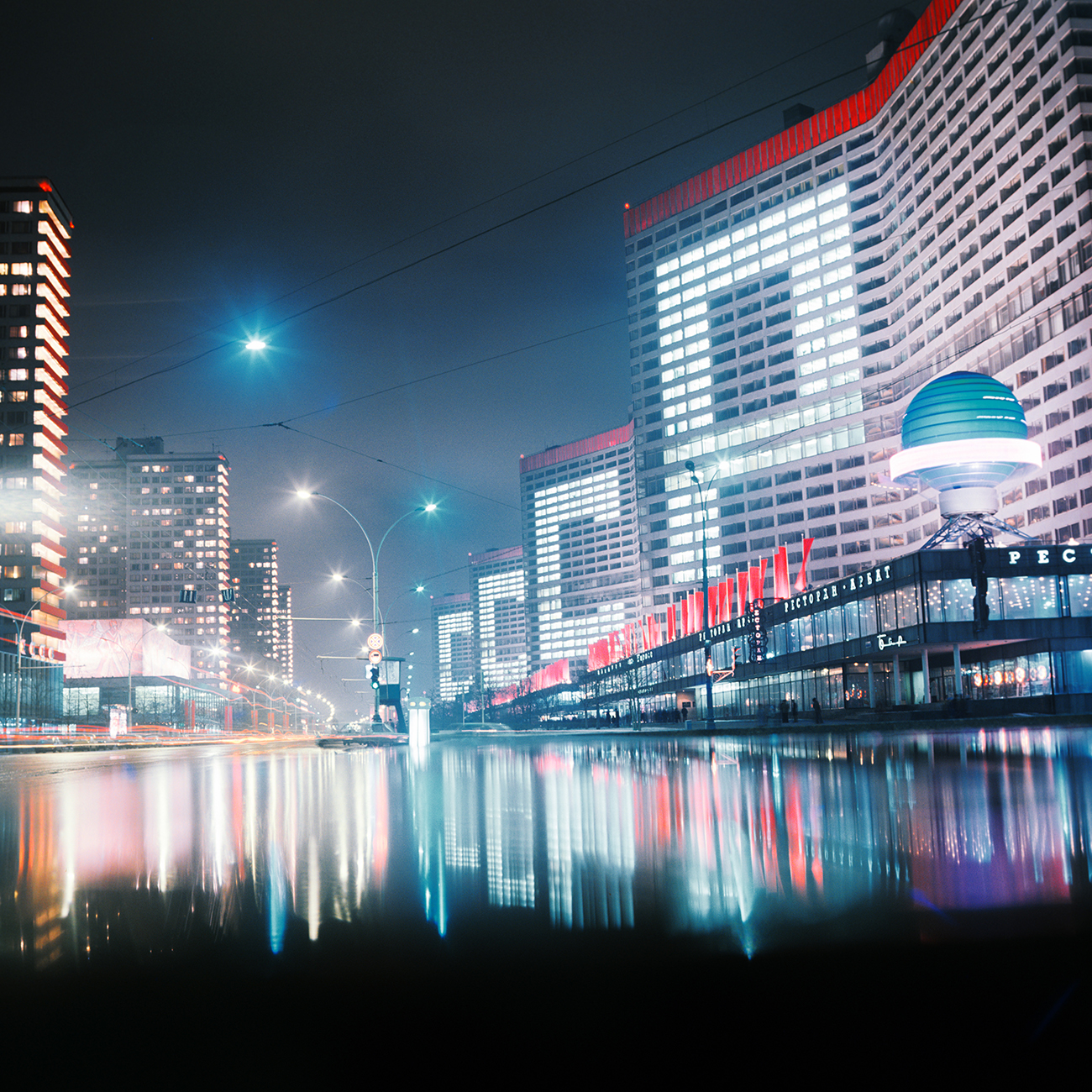 Victor Sadchikov, Valery Khristophorov / TASS