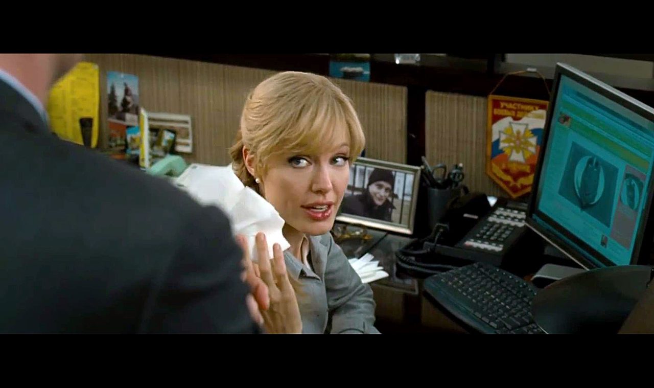 Phillip Noyce/Columbia Pictures, Sony Pictures, 2010
