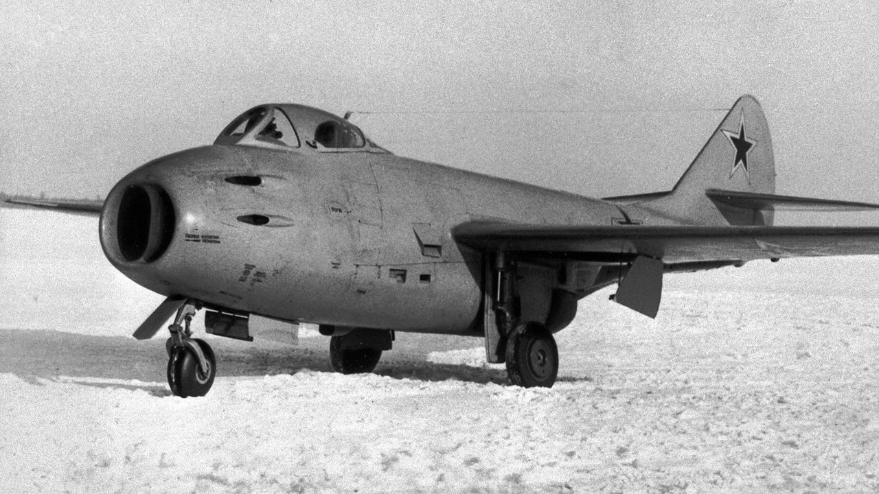 МИГ-9 / Sputnik