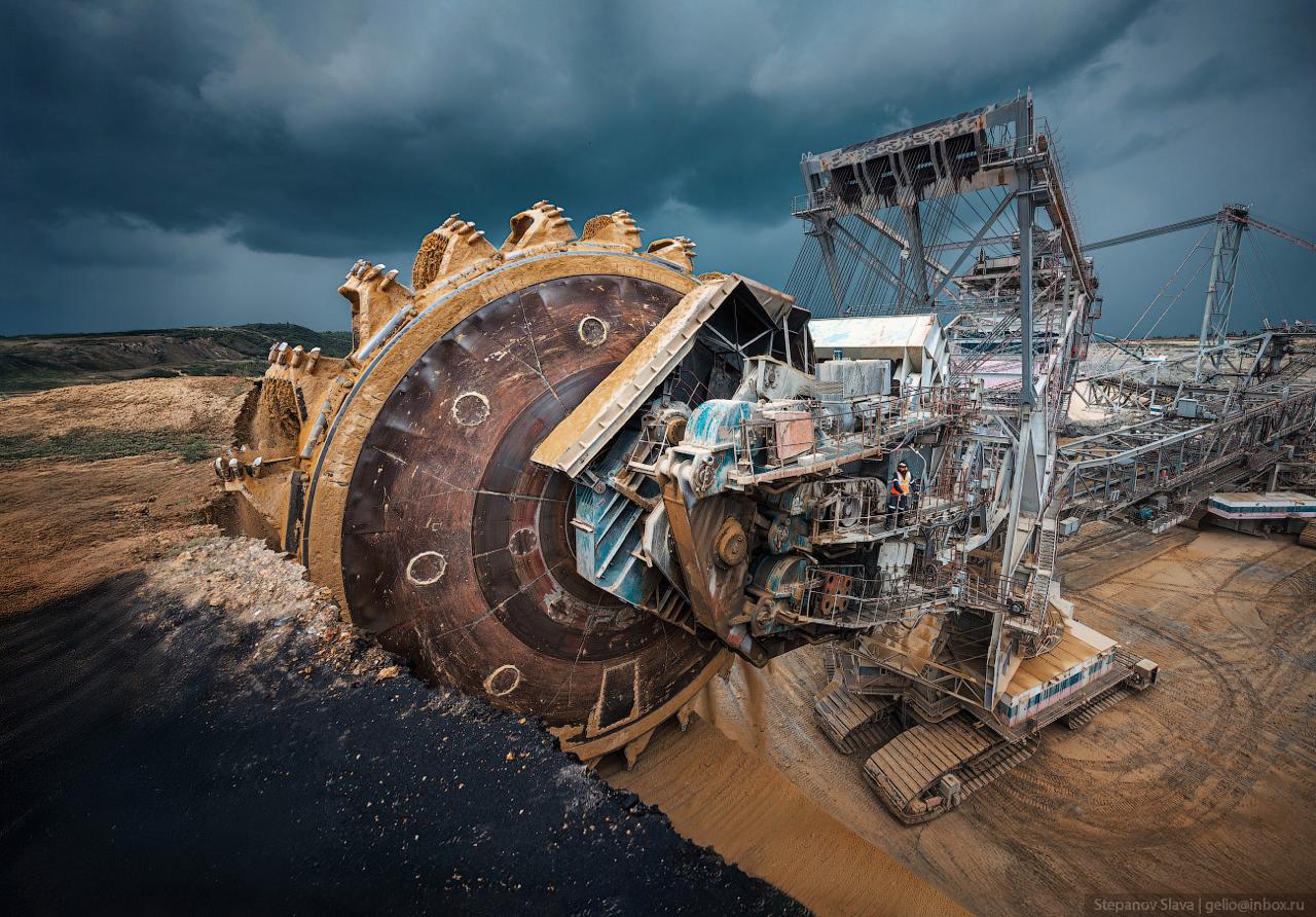 Слава Степанов