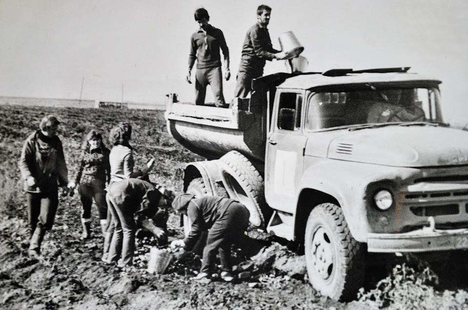 作者不詳／ナタリア・ベレゴヴァー・アーカイブ／russiainphoto.ru