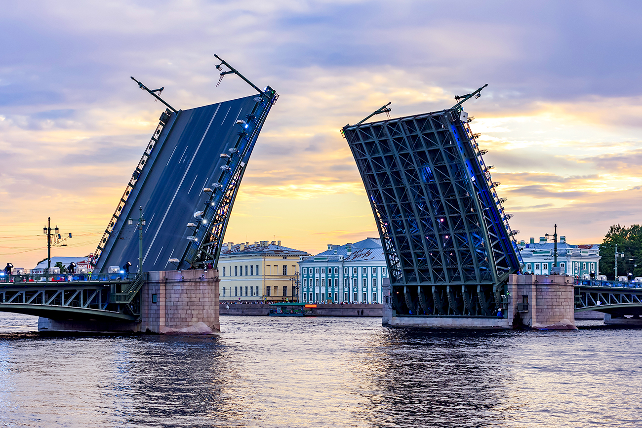Vladislav Zolotov / Getty Images