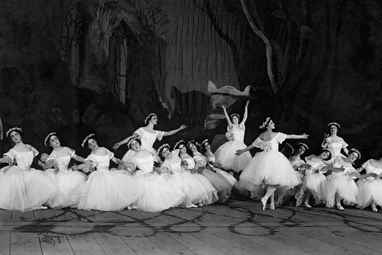Musée d'État des arts du théâtre et de la musique de Saint-Pétersbourg/russiainphoto.ru