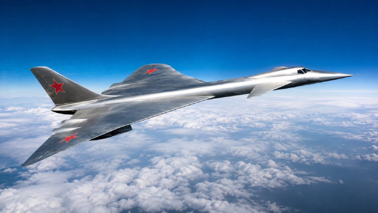 Puerta a Rusia (Foto: OpenAI, airwar.ru)