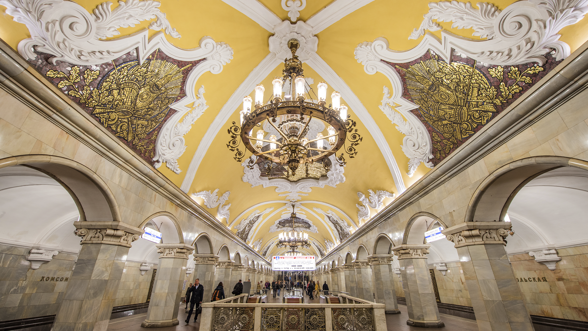 Nutexzles, Jon Hicks, Eugene Nekrasov/Getty Images; Moskwa Agentur