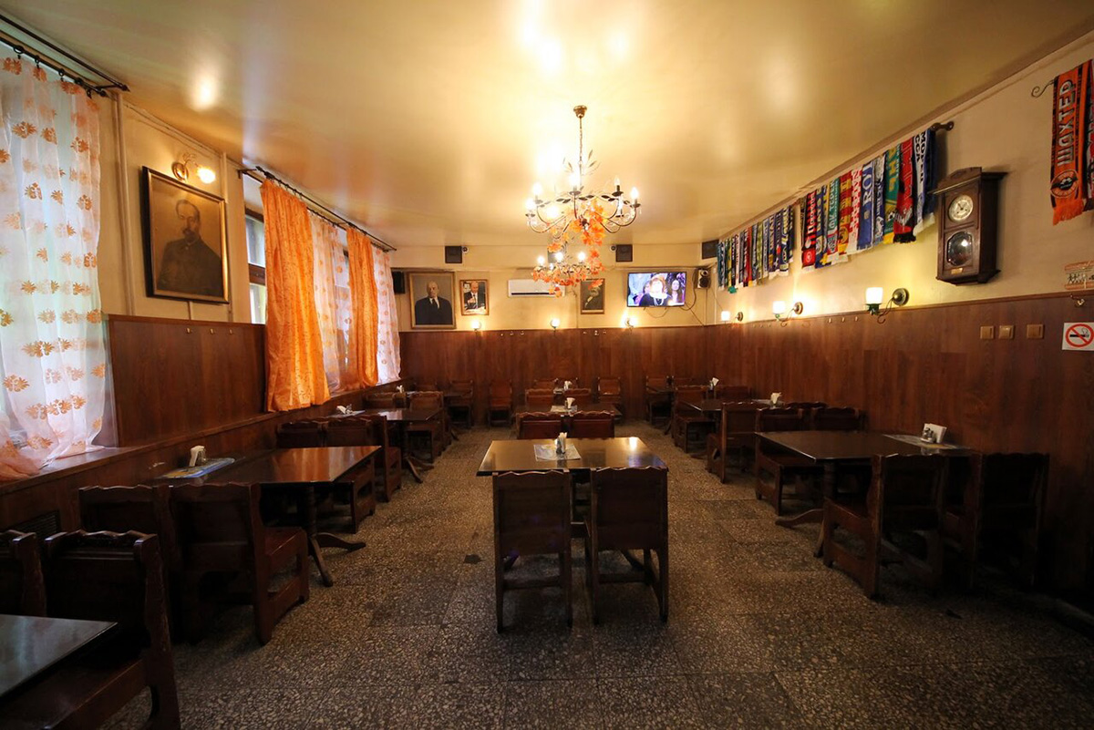 'Mayak' cafe